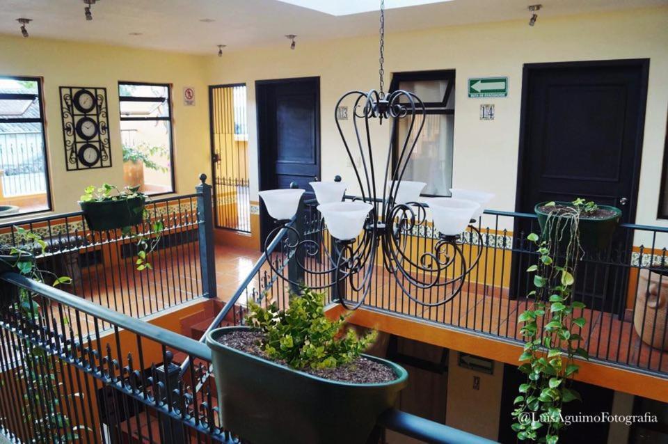 Hotel Del Pasaje Morales Comitan de Dominguez Eksteriør bilde